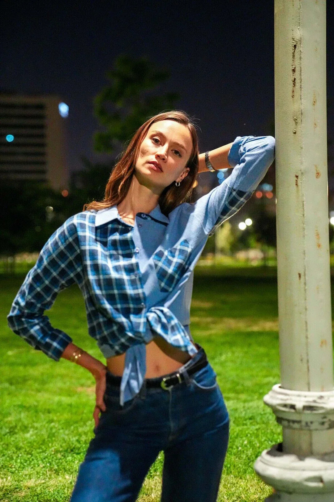 Mavi Ekose Gömlek – Düşük Omuzlu Oversize Fit, Rahat Günlük Stil | FRN LINE