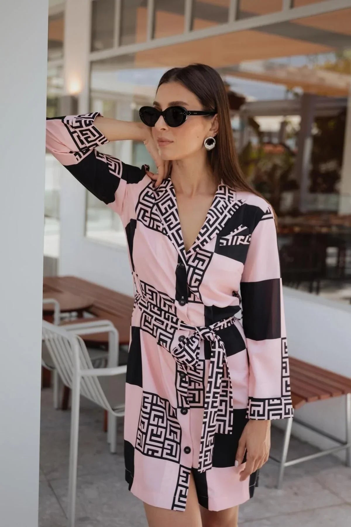Pembe Mini Elbise – Ceket Yaka, Belden Kuşaklı, Günlük Şık Stil | FRN LINE