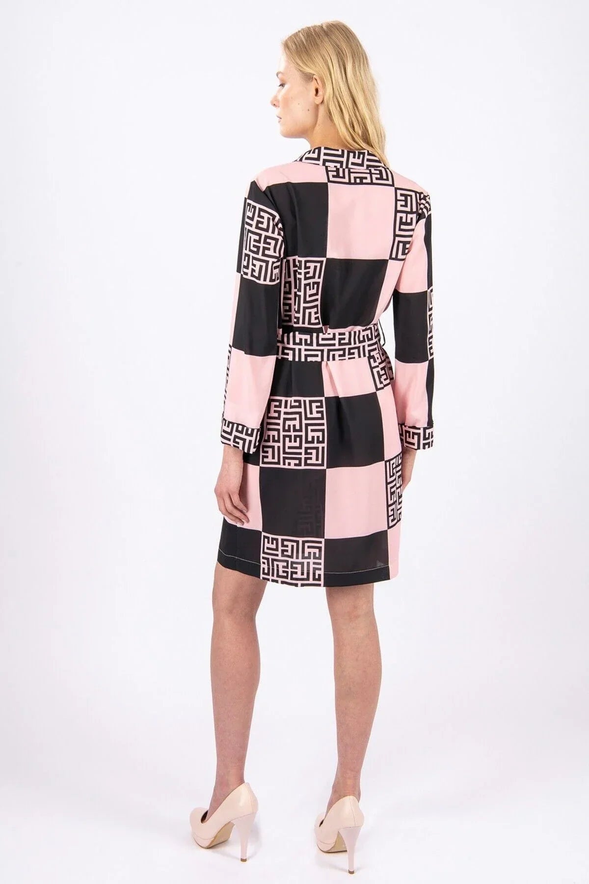 Pembe Mini Elbise – Ceket Yaka, Belden Kuşaklı, Günlük Şık Stil | FRN LINE